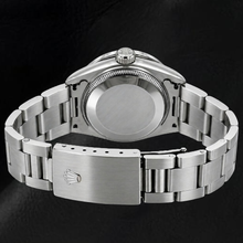 Afbeelding in Gallery-weergave laden, Rolex Oyster Perpetual 26mm 76030 Horloge met Zwarte Arabische Wijzerplaat en Diamanten Lunette
