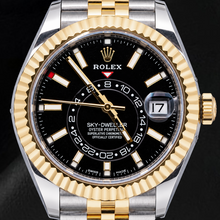 Afbeelding in Gallery-weergave laden, Rolex Sky-Dweller 326933 42 mm Tweekleurig Horloge met Zwarte Lichtgevende Wijzerplaat

