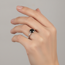 Afbeelding in Gallery-weergave laden, Zwarte diamant New York 3,5 karaat echte ronde solitaire kathedraalring 14K Witgoud
