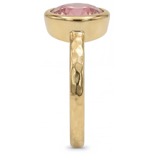 Afbeelding in Gallery-weergave laden, Padparadscha Saffier Verlovingsring 2 Karaat Echte Ronde Lunette Solitair 14K Geelgoud Luxe
