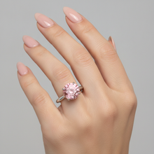 Afbeelding in Gallery-weergave laden, Solitairering met echte ronde perzikkleurige padparadscha saffier van 2,5 karaat in 14K witgoud
