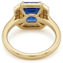Afbeelding in Gallery-weergave laden, Royal Blue Saffier Edelsteen Ring 4 karaat 14K Geelgoud – bovenaanzicht
