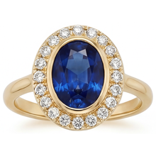 Afbeelding in Gallery-weergave laden, Ovaal Geslepen Royal Blue Saffier ring in 14 Karaat Geelgoud – hoofdaanzicht
