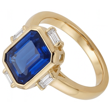 Afbeelding in Gallery-weergave laden, Royal Blue Saffier Sieraadsteen Ring 4,80 karaat 14K Geelgoud – hoekaanzicht
