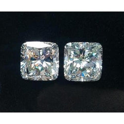 Sprankelende, losse, natuurlijke, uit de aarde gewonnen diamanten van 2,02 karaat met kussenslijping.