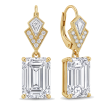 Afbeelding in Gallery-weergave laden, Witte diamanten oorhangers 4 karaat labgekweekt smaragdslijpsel art deco 14K geelgoud
