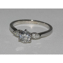 Afbeelding in Gallery-weergave laden, 1.55 karaat Echt Diamanten 3 Stenen Verlovingsring Goud Wit
