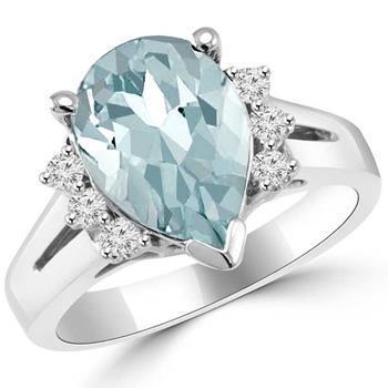 13,25 karaat griffenset aquamarijn en diamanten ring 14k witgoud