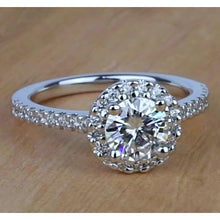 Afbeelding in Gallery-weergave laden, 1,58 karaat halo ronde diamanten verlovingsring
