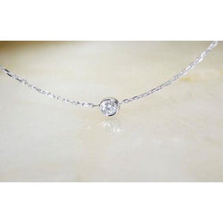 1.25 Karaat Lunette Gezette Ronde Labgekweekte Diamanten Kettinghanger