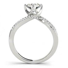 Afbeelding in Gallery-weergave laden, 1.35 karaat ronde diamanten solitaire ring met accenten gedraaide schacht - harrychadent.nl

