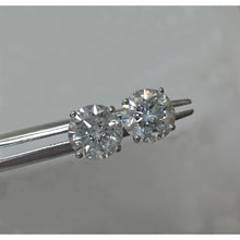 Afbeelding in Gallery-weergave laden, 2 karaat diamanten ronde Stud Solitaire oorbellen 14K witgoud - harrychadent.nl
