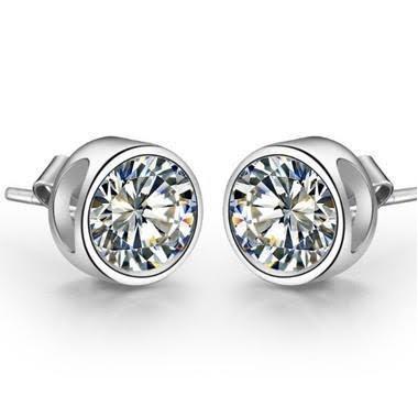 2 karaat ronde solitaire diamanten oorknopjes wit goud