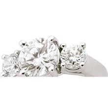 Afbeelding in Gallery-weergave laden, 2.01 Karaat Lucida Echt Diamanten Ringen Wit Goud 3 Steen
