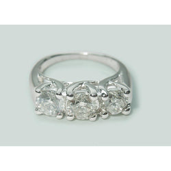 2,25 ct. Ronde diamant Three Stone Lucida Style Ring Witgoud Nieuw