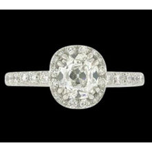 Afbeelding in Gallery-weergave laden, 2,50 karaat antieke stijl halo kussen diamanten ring wit goud 14k

