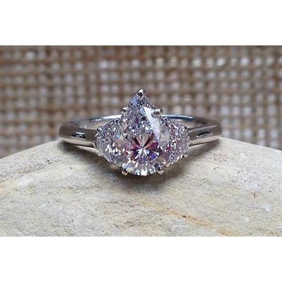 2.11 karaat peer & halve maan diamanten drie stenen ring wit goud 14k - harrychadent.nl