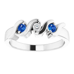 3 stenen ring 0,90 karaat diamant Ceylon blauwe saffier wit goud 14K