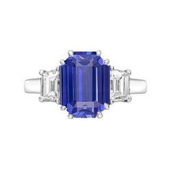3 stenen smaragd en trapezium diamanten Ceylon saffier ring 3 karaat