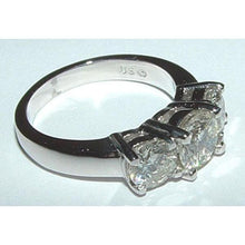 Afbeelding in Gallery-weergave laden, 3,01 karaat ideale geslepen echte diamanten verlovingsring met drie stenen - harrychadent.nl
