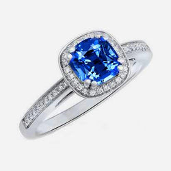 3.35 karaat Ceylon blauwe saffier en ronde diamanten verlovingsring