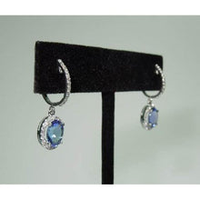 Afbeelding in Gallery-weergave laden, 3.64 karaat ovale tanzaniet &amp; ronde diamanten bengelen hoepel oorbellen - harrychadent.nl

