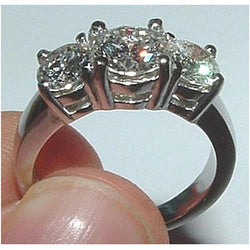 4 karaat diamant 3 steen verleden heden toekomst verlovingsring sieraden