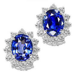 6 ct. Blauwe ovale saffier ronde diamanten cluster oorbel