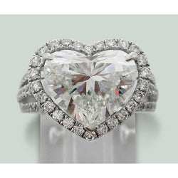 6,50 ct. Hart Diamant Solitaire Halo Accenten Ring Witgoud