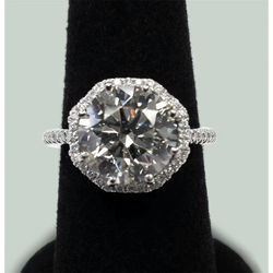 Natuurlijke Prachtige 7 Karaat Halo Diamanten Ring