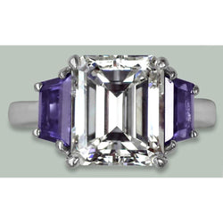 8 Cts Emerald Diamond & Trapezium Ceylon Sapphire 3 Stone Ring Goud