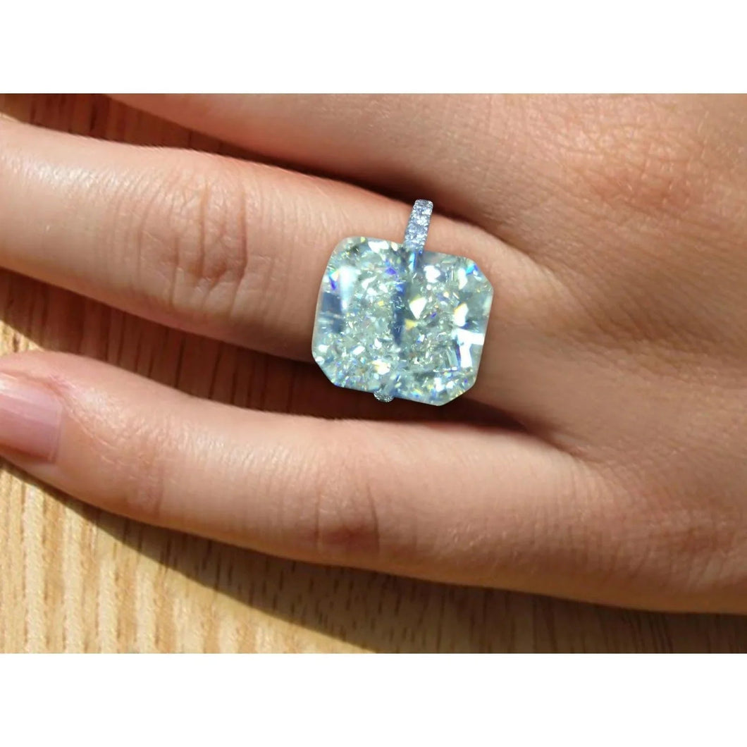 8 Karaat Stralende Diamanten Ring