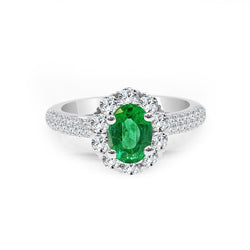 8 karaat groene smaragd en diamanten verlovingsring wit goud 14K