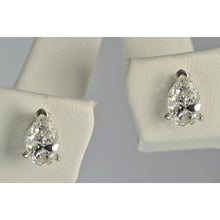 Afbeelding in Gallery-weergave laden, 8 karaat peer geslepen diamanten dames oorknopjes wit goud 14k - harrychadent.nl
