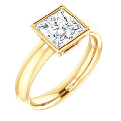 Bezelset 2 krt. Princess Diamond Solitaire Ring Geel Goud 14K