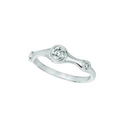 Diamanten fancy ring 0,31 karaat 14K witte halve eeuwigheid band