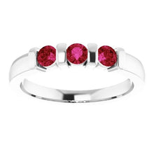 Afbeelding in Gallery-weergave laden, Drie stenen Birma Ruby Ring 0,90 karaat Bar instelling sieraden Nieuw - harrychadent.nl
