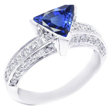 Afbeelding in Gallery-weergave laden, Edelsteen Sieraden Triljoen Saffier Ring 3 Karaat Met Ronde Diamanten - harrychadent.nl
