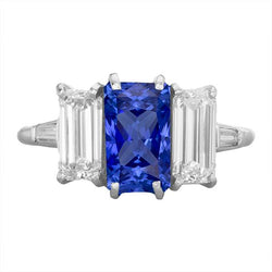 Gouden Jubileum Saffier Ring 3,75 Karaat Smaragd & Baguette Diamanten