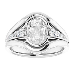 Gouden ovale oude geslepen diamanten ring met accenten halve bezel set 5,50 karaat