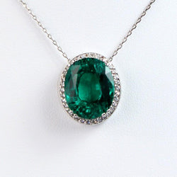 Groene smaragd en diamanten hanger ketting 6.25 karaat witgoud 14K