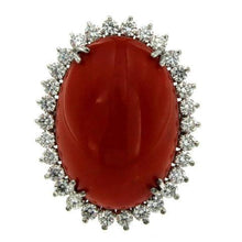 Afbeelding in Gallery-weergave laden, Grote ovale rode koraal met kleine ronde diamanten 13 kt ring wit goud 14K - harrychadent.nl
