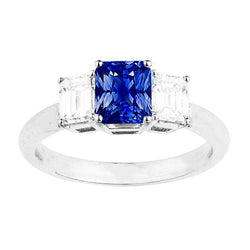 Jubileumring 3 steen 2,50 karaat Ceylon Sapphire Basket Setting