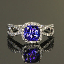 Kussen blauwe tanzaniet en diamanten ring 5,50 karaat witgoud 14K