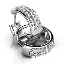 Afbeelding in Gallery-weergave laden, Natuurlijk Brede Diamond Huggie Oorbellen
