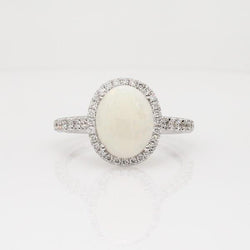 Opaal en diamanten 11.20 karaat jubileumring 14K witgoud
