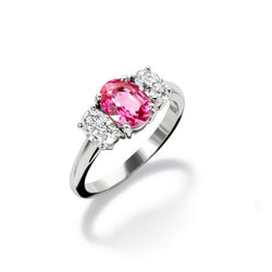 Ovaal geslepen roze saffier en diamanten 4 kt ring wit goud 14k
