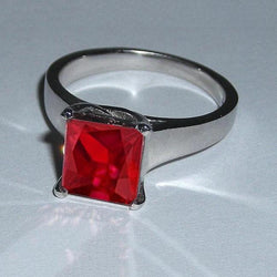 Rode Solitaire Robijn Damesring 2.25 Karaat Witgoud 14K