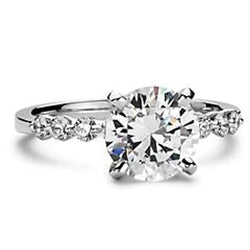 Ronde briljante diamanten ring Solitaire met accenten 1,95 karaat