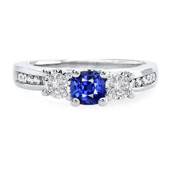 Ronde diamanten kussen saffier edelsteen ring 2 karaat 3 stenen stijl